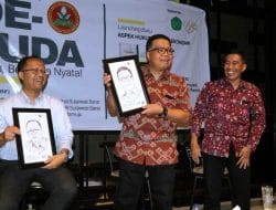 Peluncuran Buku Aspek Hukum dalam Ekonomi Turut Dihadiri Sekprov Sulbar