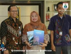 Wagub Sulbar Terima Buku Destinasi Wisata