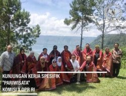 Rombongan Komisi X DPR RI disambut oleh Direktur Utama BPODT