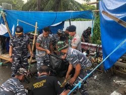 Polda Bersama Lanal Gelar Bersih-bersih di Pantai Arteri