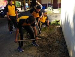 Langkah Antisipasi Penyebaran Covid-19, Polda dan Lanal Gelar Kerja Bakti Bersama