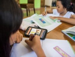 Siswa di Soppeng Sulit Akses Belajar Online, Menteri Nadiem : Dana BOS Boleh Digunakan Beli Kuota Internet