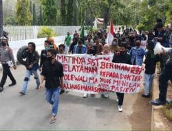 Aliansi Mahasiswa Polman Bersatu Tuntut Bupati Copot Jabatan Kepala RSUD Polman