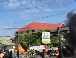 Proyek Jalan Gunakan Dana Pinjaman Senilai 185 M Tidak Transparan, KMS UNM Demo Dinas PUPR Sinjai !