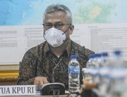 Ketua KPU RI, Arief Budiman Mengumumkan Dirinya Positif Corona