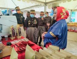 Dua Desa Menampilkan Produk Unggulan di Perayaan HUT Sulbar Ke-16 Tahun