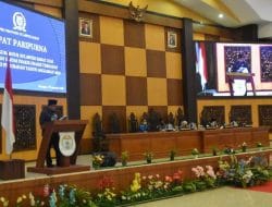 DPRD Sulbar Gelar Paripurna Dengar Jawaban Gubernur Terkait Pandangan Umum Fraksi Terhadap RAPBD-P 2020