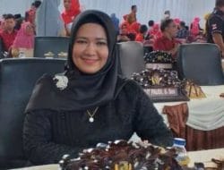Mengenal Lebih Dekat Ummy Kalsum, SE, Sosok Politisi nan Sederhana dan Bersahaja