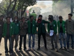 AGMARISA Gelar Aksi Demonstrasi Menolak Kedatangan Jokowi ke Makassar