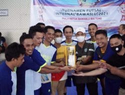 Tim Futsal Bawaslu Parigi Moutong Juara Futsal Antar Bawaslu se Sulawesi Tengah 2021