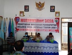 Wujud Keterbukaan & Transparansi Publik, Pemdes Walimpong Gelar Musyawarah APBDes