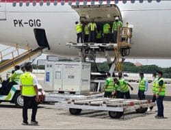 10 Juta Vaksin Sinovac Tahap ke 5 Tiba di Tanah Air Dalam Bentuk Bahan Baku