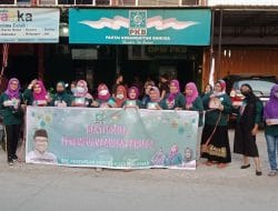 DPC Perempuan Bangsa Bersama Keluarga Besar PKB Sulsel Berbagi Takjil