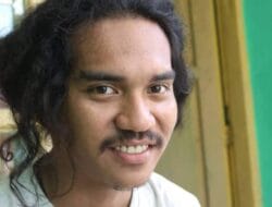 Review Buku Pengantar Sosiologi Politik (Prof. Dr. Damsar)
