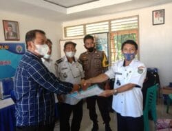 Baru Saja Dilantik, Pejabat Desa Malino Serah Terima Jabatan Dirangkaikan Penyaluran BLT DD