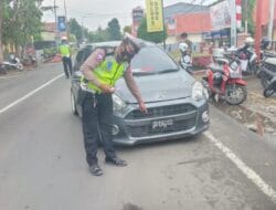 Plat Kendaraan Tidak Sesuai Ketentuan Akan Ditindak Tegas Sat Lantas Polres Bone
