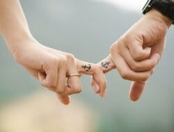 Tips Membangkitkan Gairah Pasangan Saat Bercinta