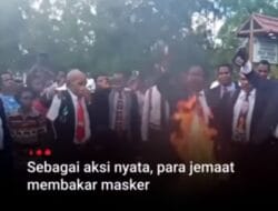 Viral!! Pendeta dan Warga Papua Membakar Masker Lantaran Tidak Percaya Covid-19