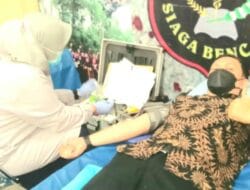 Akper Mappa Oudang Makassar Gelar Donor Darah