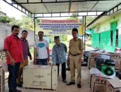 Kepala Kampung Sembakungan Bagikan Puluhan Mesin Pertanian dan Nelayan ke Warganya