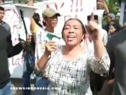 Tolak TPA di Balanipa, Puluhan Masyarakat Turun ke Jalan