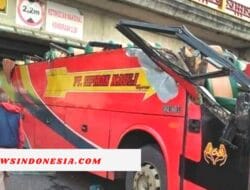 Lakalantas di Fly Over Padang Panjang, Atap Bus Terpisah dari Body