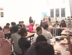 Humaniera Fisip Unismuh Gelar Bukber Dirangkaikan Syukuran Milad 39 Tahun