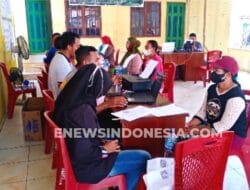 Polres Parimo Bagikan BL PKLWN kepada 332 KK di Wilhum Polsek Torue