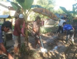 Jalan Rusak di Matakali Tak Tersentuh Perbaikan, Warga Tanami Pohon Pisang