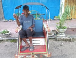 Miris, Tukang Becak yang Tak Pernah Dapat BLT