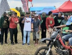 Kolaborasi AMURE dan Pemdes Itterung Helat Pesta Panen Meriah