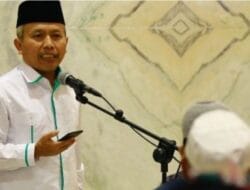 Peringatan Hari Santri Mendatang Wajib Pakai Sarung dan Peci
