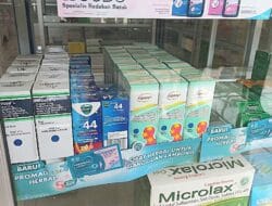Respon Apotek di Bone Terkait Penghentian Sementara Penjualan Obat Sirup