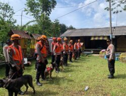 Polri Kerahkan Anjing Pelacak Dalam Pencarian Korban Gempa Cianjur