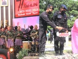 Persembahan Brimob Bone di HUT ke 77