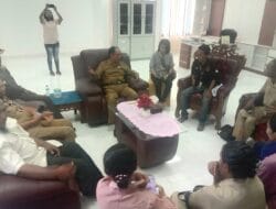 Kadinsos Sikka Bantah Katakan “Kurang Ajar” ke Pemdes Nangahale