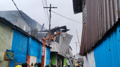 Sijago Merah Lalap Tiga Rumah Warga di Bontoala, Makassar