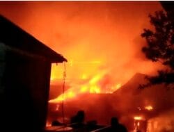 Kebakaran Hanguskan 4 Rumah di Sikka