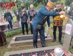 Momen Pemda Bone Ziarahi Makam Raja Bone Lapawawoi Karaeng Sigeri di Jakarta