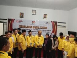 Seluruh Anggota Fraksi Partai Golkar Bone Kembali Daftar Bacaleg