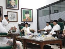 Santri Ponpes Amanatul Ummah: Hidup Pak Prabowo!