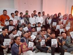 Kader HMI di Kalbar Dapat Hadiah Buku Kepemimpinan Militer Karya Prabowo