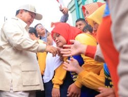 Senyum Anak-anak Disabilitas Sambut Kedatangan Prabowo