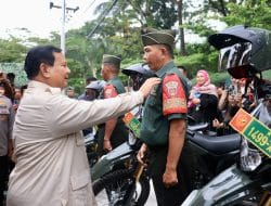 Menhan Beri Motor Kepada Para Babinsa di Makassar