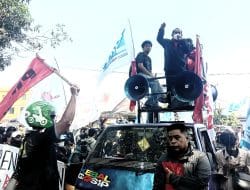 PRI Geruduk DPRD Sulsel, Nilai UU Ciptaker Legalkan Perbudakan