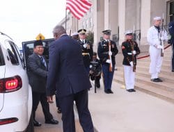 Momen Prabowo di Sambut Langsung Menhan AS di Pentagon