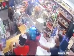 Aksi Penyerangan di Jalan Salak Bone Terekam CCTV