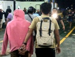 Terduga Pelaku Pembunuhan Suami Kedua Suriani Tiba di Bone