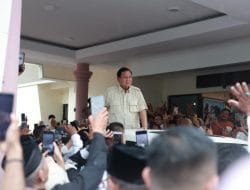 Prabowo disambut Ribuan Pendukung di Sumatera Barat