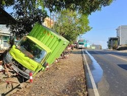 Mobil Box Seruduk Pagar Rumah Warga di Lapri, Ini Sebabnya